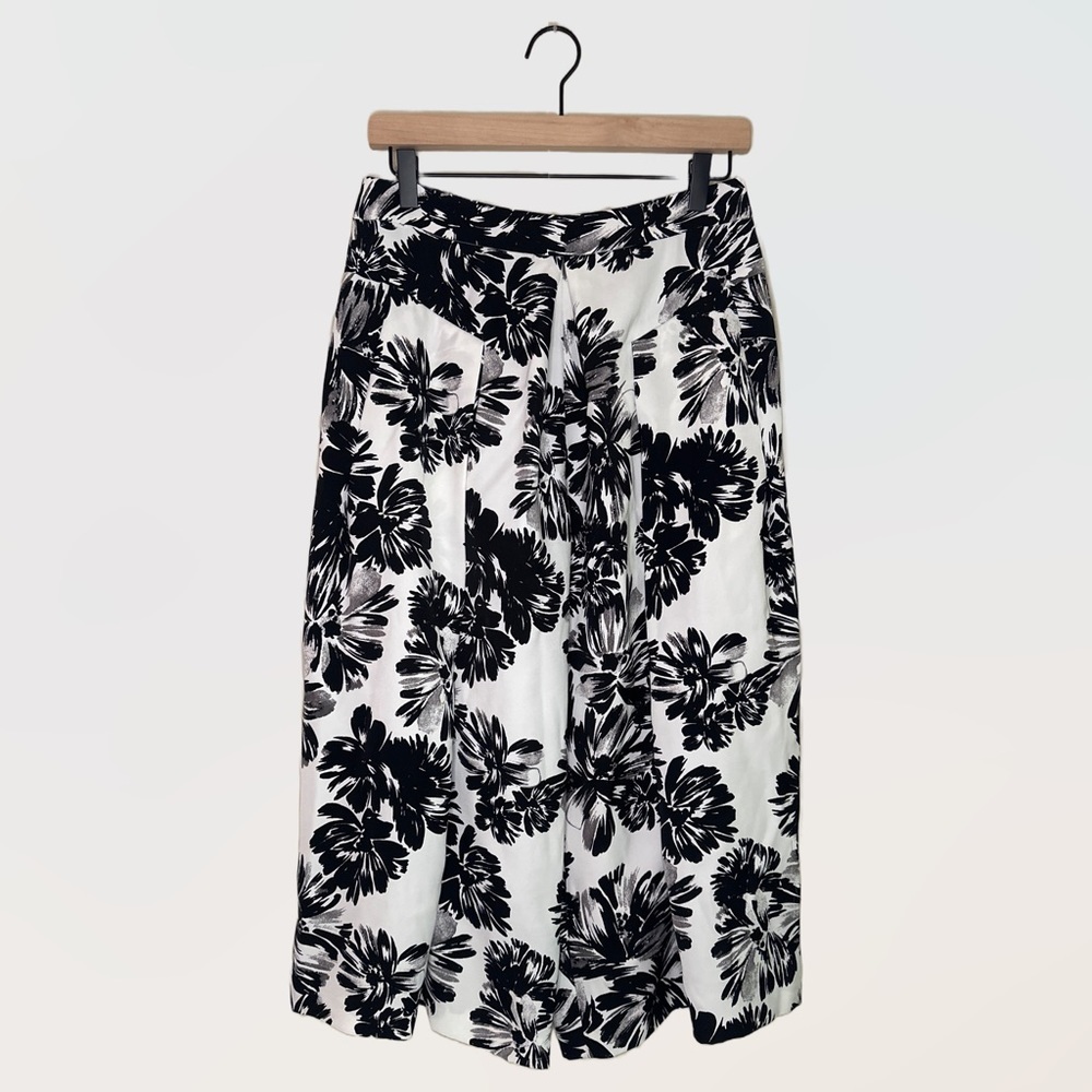 Rebecca Taylor Sz 6 Splashy Floral Culottes Black/White